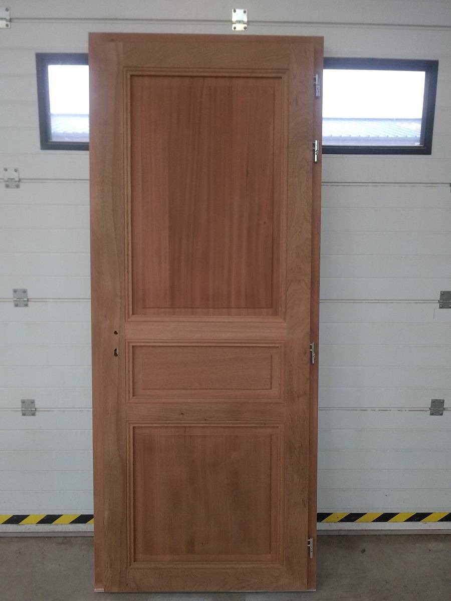 Fabrication_porte_palière_classée_identique-1920w